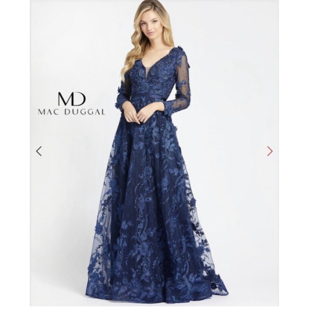 Mac Duggal Women’s 18 Formal Ball Gown Dress Navy Embroidered 20108 New With Tag